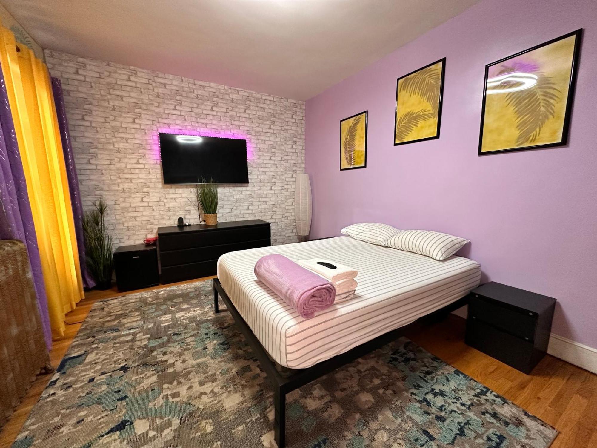 Modern Xl Queen Room Comfort & Character In Harlem New York Exterior photo